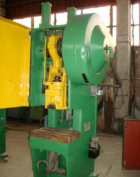 Продаем модель КД2124 - пресс однокривошипный механический